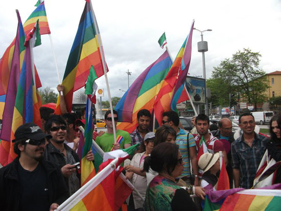 Kaos GL, LGBT Mültecilerin Sesi Oldu Kaos GL - LGBTİ+ Haber Portalı