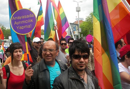 Yeni Anayasa&rsquo;da LGBT&rsquo;lerin Talepleri Tartışılacak Kaos GL - LGBTİ+ Haber Portalı