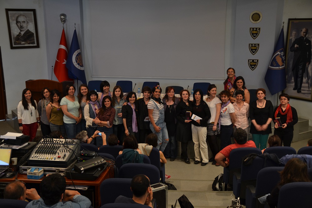 Kadın kadına öykülerin onuncu yılı kutlandı Kaos GL - LGBTİ+ Haber Portalı
