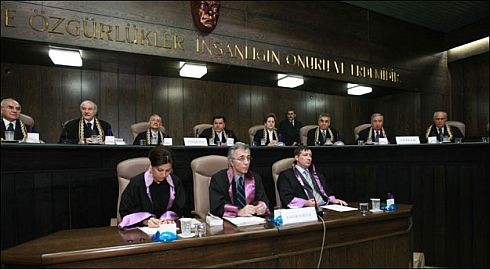 Evlat Edinmede İki Eşin de Onayı Şartmış! Kaos GL - LGBTİ+ Haber Portalı