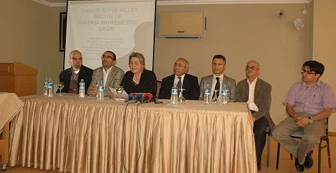 Anayasa Mahkemesi'ne ve Meclis'e Çağrı Kaos GL - LGBTİ+ Haber Portalı