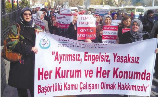 Başörtülü Kadınlardan Kamuda Çalışma Hakkı Eylemi Kaos GL - LGBTİ+ Haber Portalı