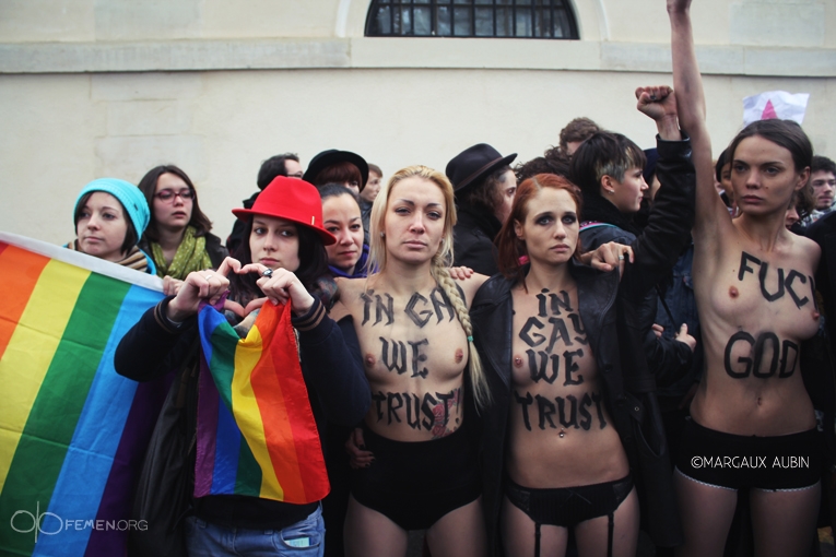 FEMEN, Eşcinsellere Güveniyor! Kaos GL - LGBTİ+ Haber Portalı