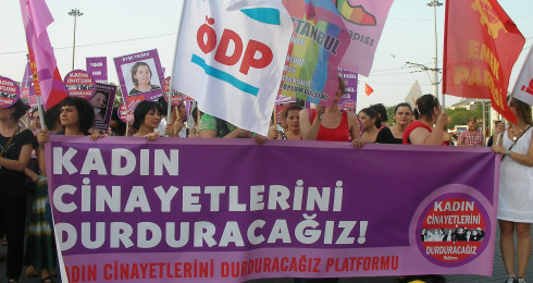 Kadınlar 