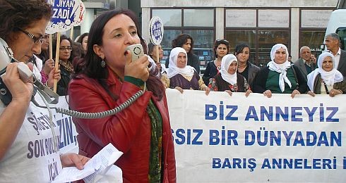 Kadınlar Erkek Şiddetine Karşı Barış İçin Yollarda Kaos GL - LGBTİ+ Haber Portalı