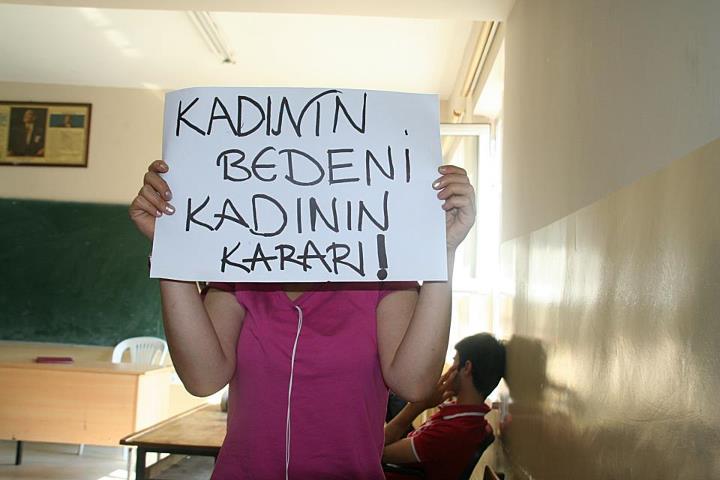 Kürtaj Yasağına Karşı Erkekler Sokağa Çıkacak Kaos GL - LGBTİ+ Haber Portalı