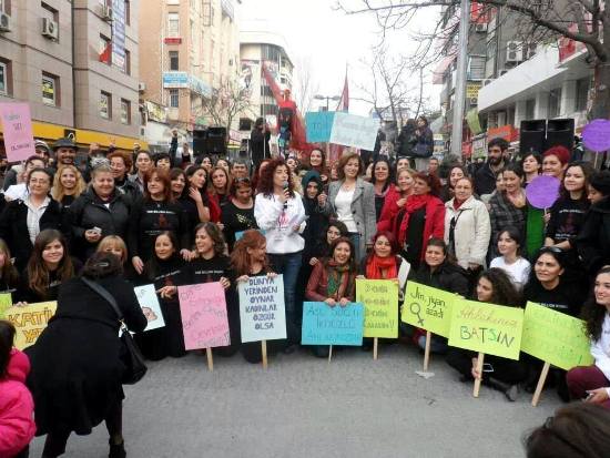 Eşcinsel, Biseksüel ve Trans Kadınlar da &lsquo;Zincirleri Kırmak&rsquo; İçin Ankara&rsquo;da Buluştu Kaos GL - LGBTİ+ Haber Portalı