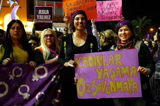 Erkek şiddetine karşı gerekirse şiddet uygulayan kadınlar Kaos GL - LGBTİ+ Haber Portalı