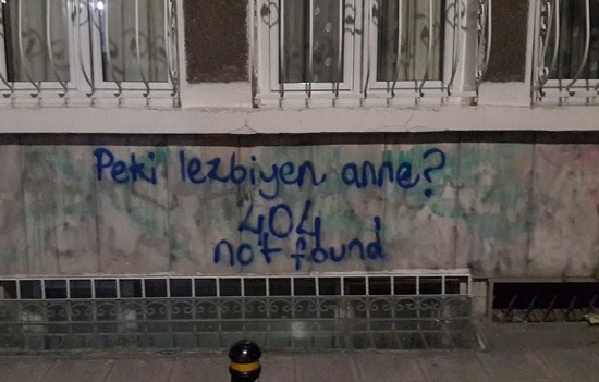 "Ben yarım sevgilim yarım, ettik mi tam kadın?" Kaos GL - LGBTİ+ Haber Portalı
