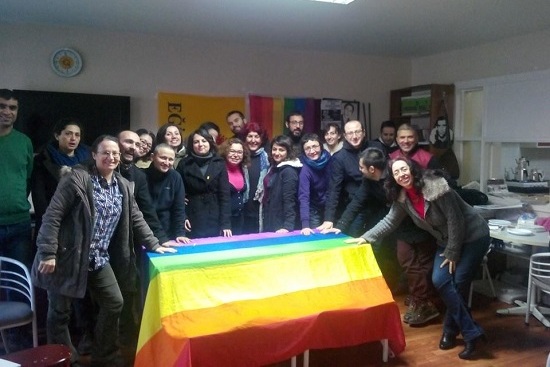 &lsquo;Sendikalar LGBTİ çalışanların sorunlarını sahiplenmek zorundadır!&rsquo; Kaos GL - LGBTİ+ Haber Portalı