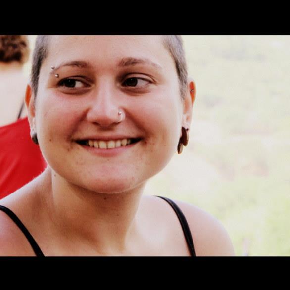 "Kelimeler ve Şey&rsquo;ler" Özge Karlos Kaos GL - LGBTİ+ Haber Portalı