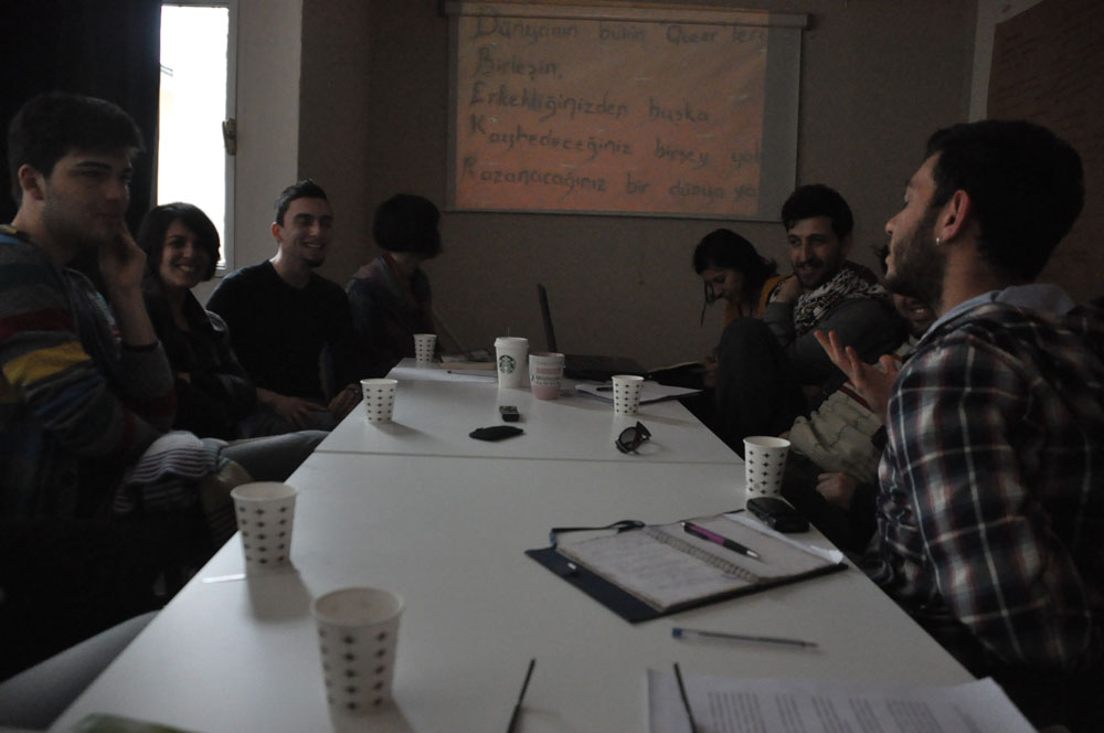 Baki Koşar Etkinliklerinde Queer Atöylesi ve Sokak Performansı Kaos GL - LGBTİ+ Haber Portalı