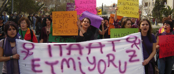8 Mart&rsquo;ta İzmir Kaos GL - LGBTİ+ Haber Portalı