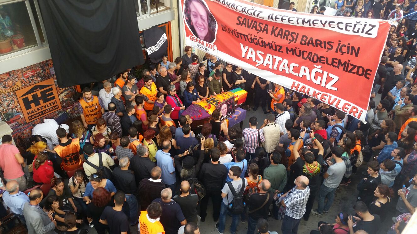 Dört bir yanda halk sokakta: #HayatıDurduruyoruz Kaos GL - LGBTİ+ Haber Portalı