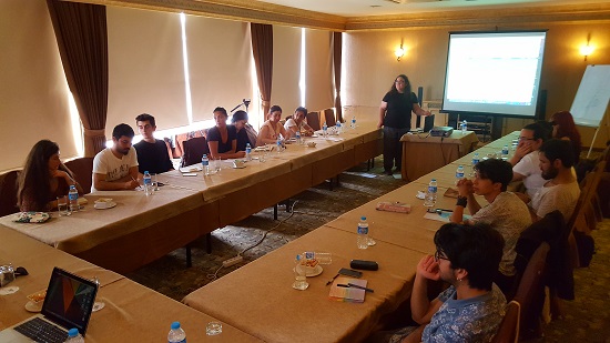 Sibel Tekin: &lsquo;Çekim yapmak anayasal hakkımız&rsquo; Kaos GL - LGBTİ+ Haber Portalı