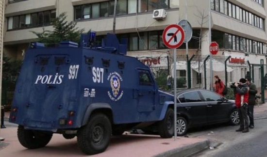 Cumhuriyet&rsquo;e Charlie Hebdo baskını Kaos GL - LGBTİ+ Haber Portalı