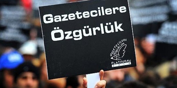 Gazeteciler için 2015: Dava, sansür, cezaevi ve işsizlik Kaos GL - LGBTİ+ Haber Portalı