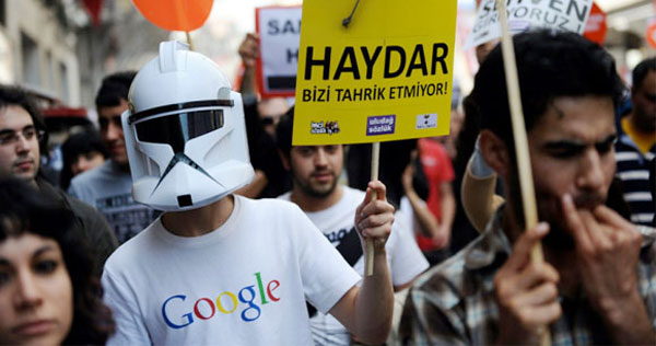 Onbinler Haykırdı: İnternetime Dokunma Kaos GL - LGBTİ+ Haber Portalı