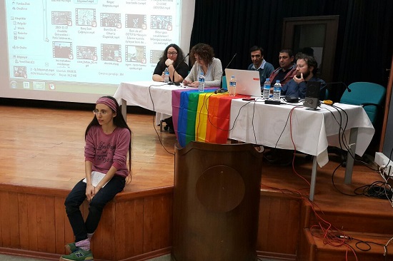 Eylemin görüntüsü dolaşıma girdikten sonra görüntünün eylemi başlıyor Kaos GL - LGBTİ+ Haber Portalı
