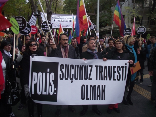 &lsquo;Aşk Aşk, Hürriyet! Uzak Olsun Nefret!&rsquo; Kaos GL - LGBTİ+ Haber Portalı