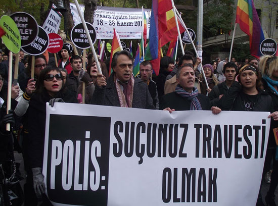 Çarşamba Seminerlerinde "Suçunuz Travesti Olmak" Kaos GL - LGBTİ+ Haber Portalı
