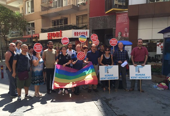 Gökkuşağı Dayanışma Ağı: "Lütfunuzu istemiyoruz, haklarımızı biz alacağız!" Kaos GL - LGBTİ+ Haber Portalı