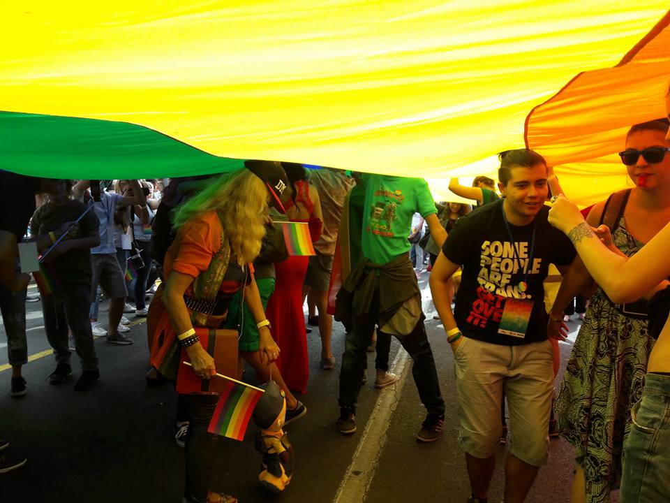 Belgrad Onur Yürüyüşü saldırı ihtimaline rağmen yapıldı Kaos GL - LGBTİ+ Haber Portalı