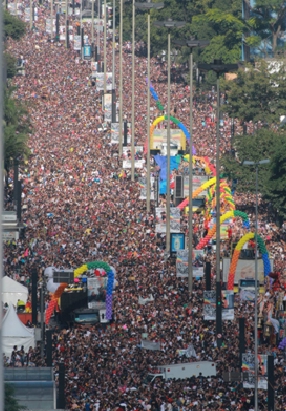 Brezilya&rsquo;daki Onur Yürüyüşü yine görkemliydi Kaos GL - LGBTİ+ Haber Portalı