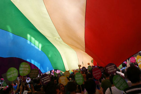 Kırmızı Çizgiler Olmadan Anayasa Tartışması Yapılmaz! Kaos GL - LGBTİ+ Haber Portalı