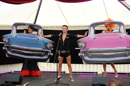 LGBT'ler ve Aileleri Pink Festivalde Kaos GL - LGBTİ+ Haber Portalı