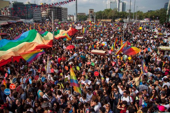 Basın Konseyi Başkanı: Onur Yürüyüşüne Karşı Kapalı Görüşler Ciddiye Alınmamalı Kaos GL - LGBTİ+ Haber Portalı
