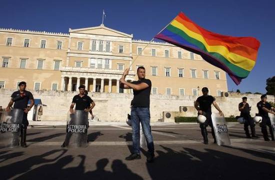Atina&rsquo;da nefret: &lsquo;Münferit vakalar&rsquo; değil! Kaos GL - LGBTİ+ Haber Portalı