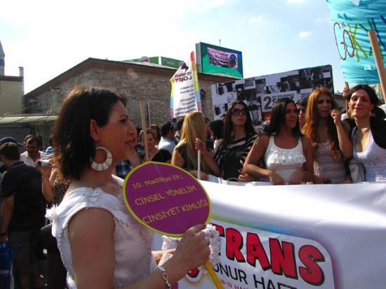 Dünya Yerinden Oynar, Translar Özgür Olsa! Kaos GL - LGBTİ+ Haber Portalı