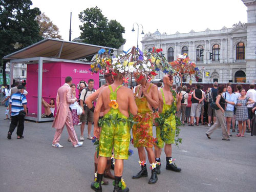 Life Ball&rsquo;a Yağmur Azizliği | Kaos GL - LGBTİ+ Haber Portalı Haber