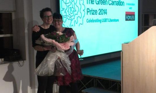 LGBT edebiyat ödülünün sahibi Anneliese Mackintosh Kaos GL - LGBTİ+ Haber Portalı