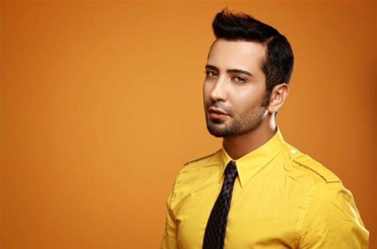 Şarkıcı Tan Taşçı: İnsanları cinsel yönelimlerine göre ayırmam Kaos GL - LGBTİ+ Haber Portalı