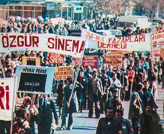 Sinemacılar sansüre karşı özgür sinema için yürüyecek Kaos GL - LGBTİ+ Haber Portalı