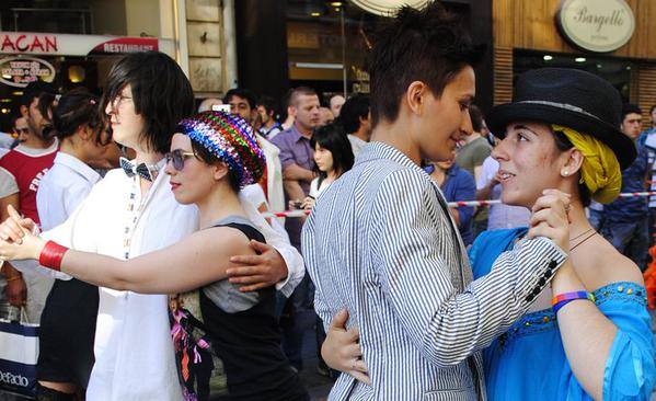 Kasım&rsquo;da kuir tango başkadır Kaos GL - LGBTİ+ Haber Portalı