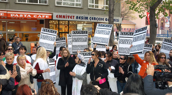 Devlet Trans Dilek İnce&rsquo;nin Katillerini Hâlâ Bulmadı! Kaos GL - LGBTİ+ Haber Portalı