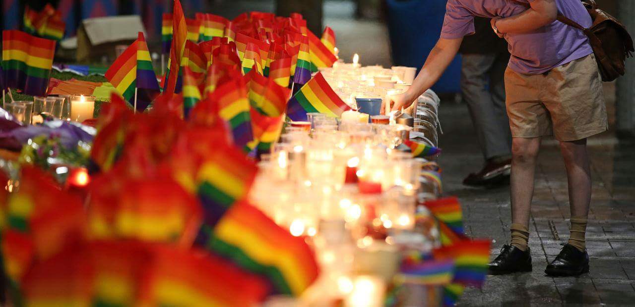 Orlando taziye defterine yazdılar, homofobik saldırıya uğradılar Kaos GL - LGBTİ+ Haber Portalı