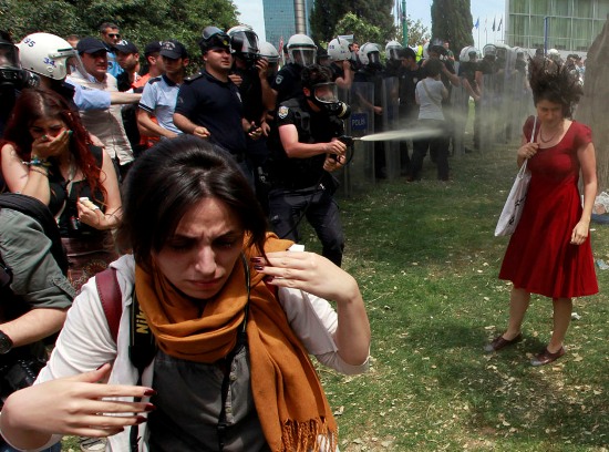 Vahdet &lsquo;gaz&rsquo; istiyor, hedef LGBTİ&rsquo;ler! Kaos GL - LGBTİ+ Haber Portalı