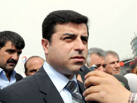 Demirtaş: Suruç&rsquo;ta ölü sayısı 32&rsquo;ye yükseldi Kaos GL - LGBTİ+ Haber Portalı