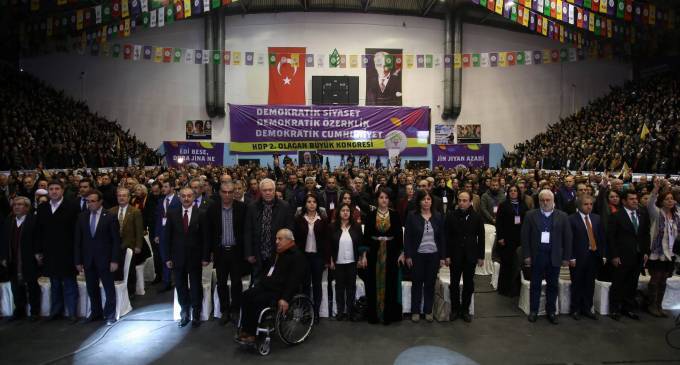 HDK ve HDP’nin yeni yönetimindeki LGBTİ aktivistleri Kaos GL - LGBTİ+ Haber Portalı
