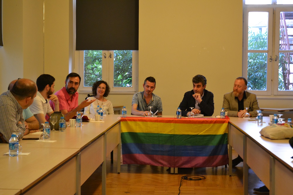 HDP adayı Kerestecioğlu: &lsquo;Her alandaki homofobi ve transfobiyle birlikte mücadeleye!&rsquo; Kaos GL - LGBTİ+ Haber Portalı