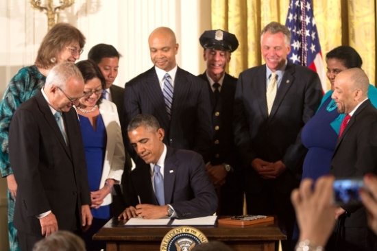 Başkan Obama çalışma hayatında LGBT&rsquo;leri koruyacak kararnameyi imzaladı Kaos GL - LGBTİ+ Haber Portalı