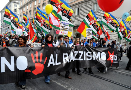 Irkçılığa ve Ayrımcılığa Karşı, Roma'da 200 Bin Kişi Kaos GL - LGBTİ+ Haber Portalı