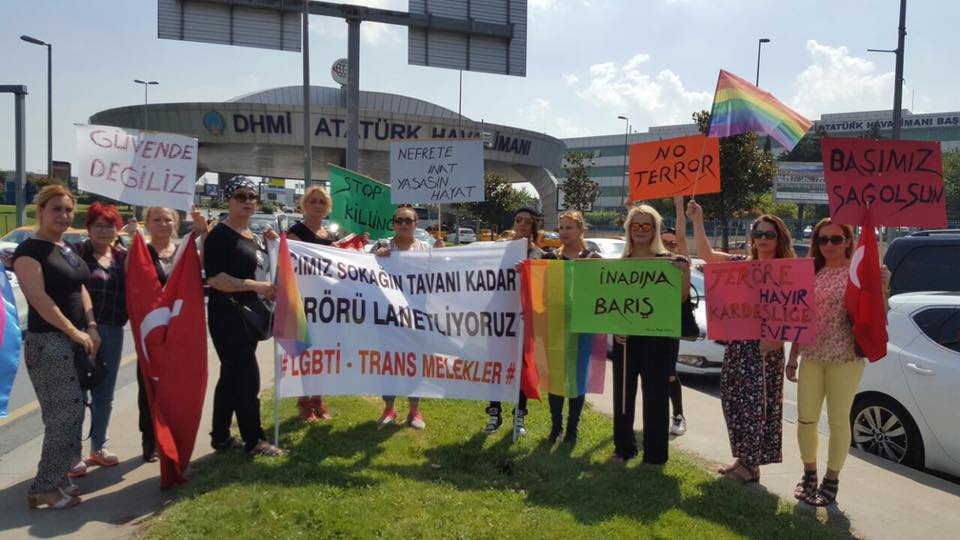 Trans kadınlar Atatürk Havalimanı katliamını kınadı Kaos GL - LGBTİ+ Haber Portalı