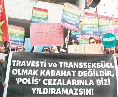 Polisten transeksüellere ev hapsi işkencesi Kaos GL - LGBTİ+ Haber Portalı