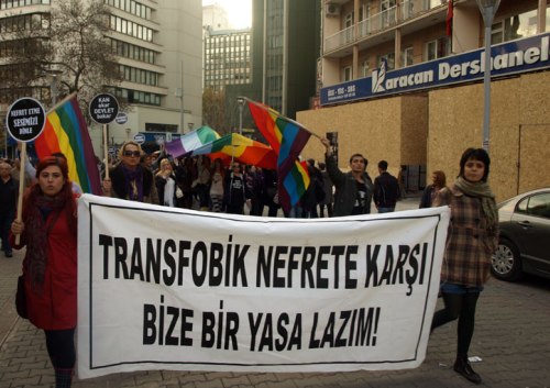 İskitler&rsquo;de translara organize saldırı! Kaos GL - LGBTİ+ Haber Portalı