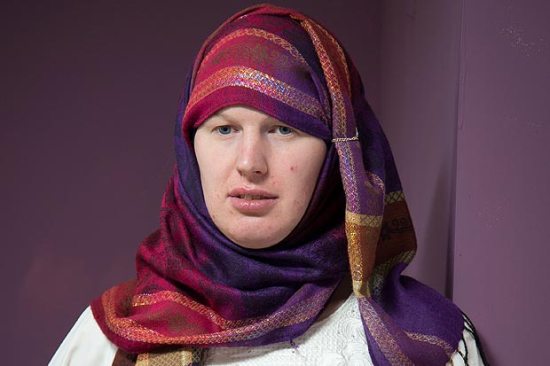 Eski Asker, Trans ve Müslüman: Lucy Vallender ve İslam-LGBT İlişkisi | Kaos GL - LGBTİ+ Haber Portalı Haber